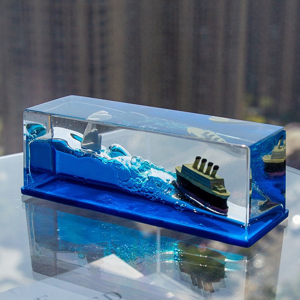 Titanic Cruise Fluid Liquid Hourglass Living Room Boat Ornaments Liquid Ship Desk Decoration Decompression Home Decor Toy Gift