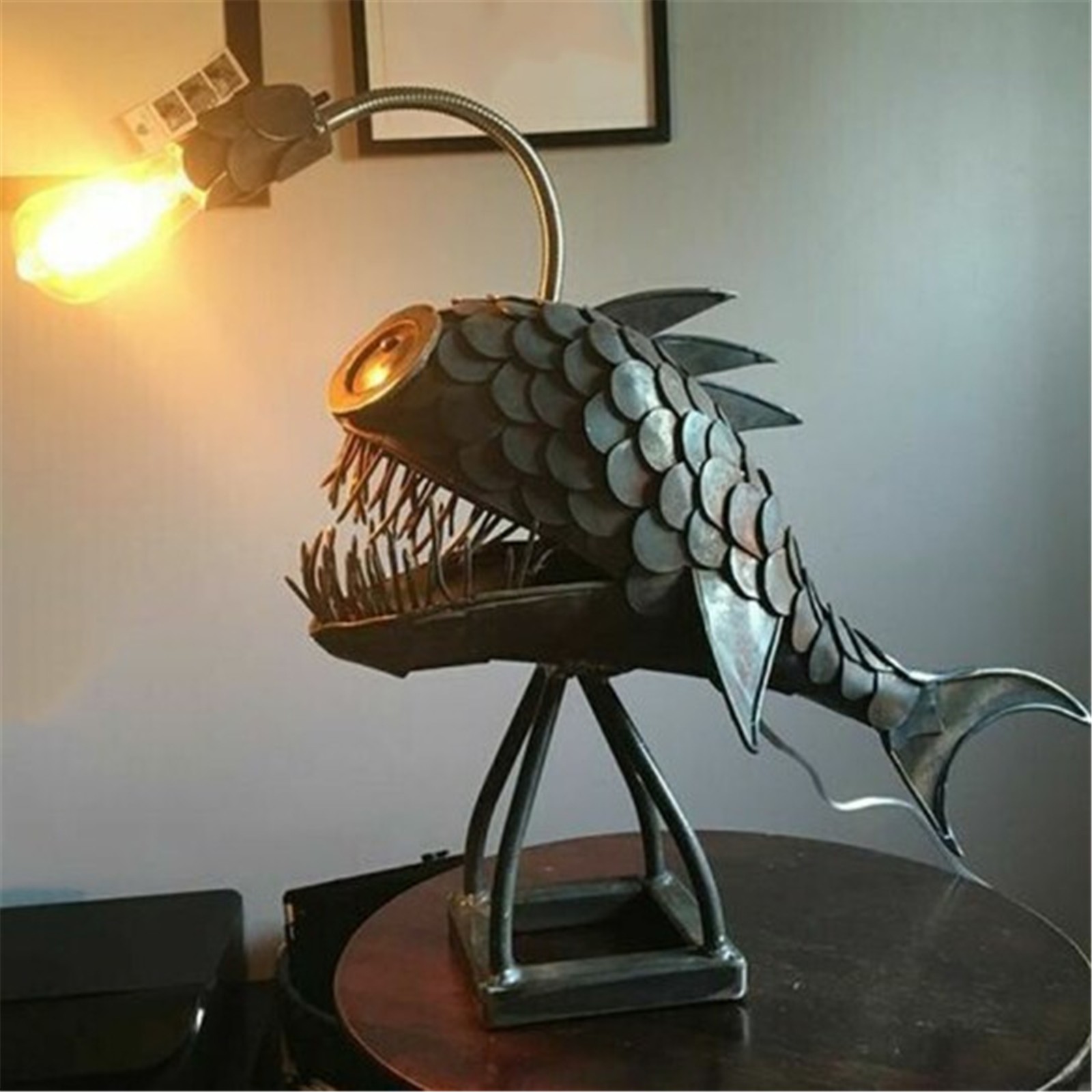 NEW USB Metal Art Lantern Table Decoration Bedroom Home Decoration Gift Creative Angler Fish Desk Lamp Shark Desktop Night Light